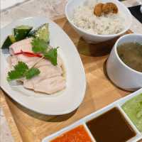 ร้านอาหารดัง บรรยากาศดีแนะนำสาขานี้ค่ะ