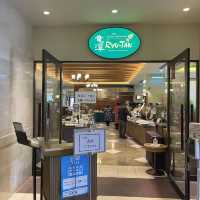 パシフィックホテル内の竜潭でランチ