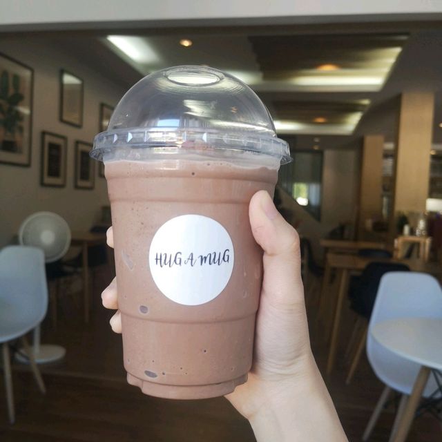 HUG A MUG | คาเฟ่ราคาน่ารัก​ @KALASIN