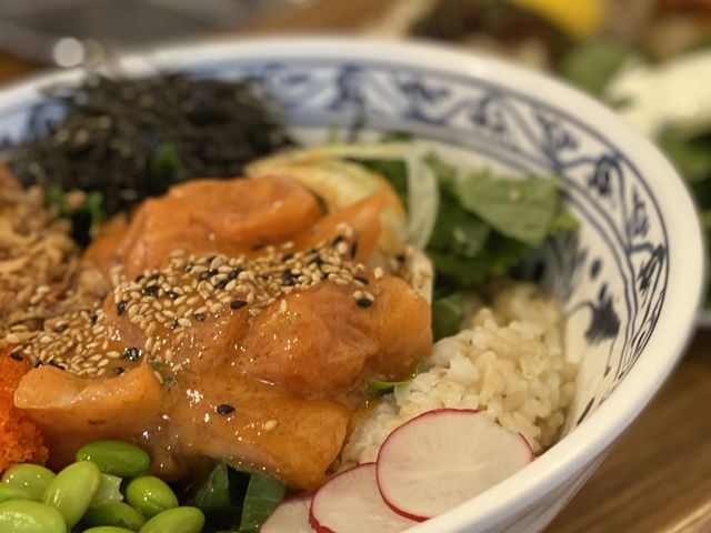 홍대ㅣ하와이 건강식 포케를 먹을 수 있는 반려동반가능 홍대 맛집, 슬로우 캘리