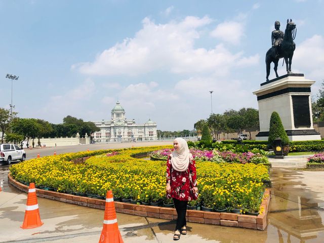 พระที่นั่งอนันตสมาคม “สถาปัตยกรรมหินอ่อนแห่งสยาม”