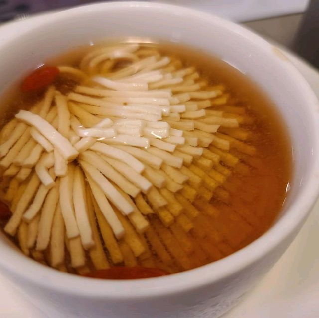多國精緻蔬食料理吃到飽😘果然匯