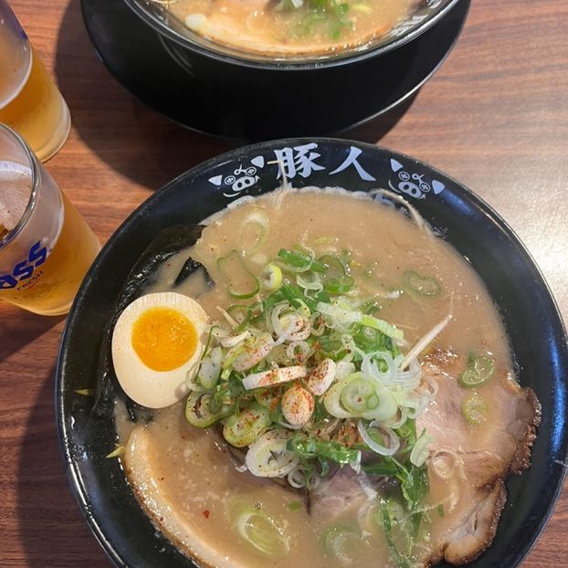 🇰🇷 日本の豚骨ラーメン専門店【豚人】が韓国にも！？🍜🐷こってり濃厚スープ✨