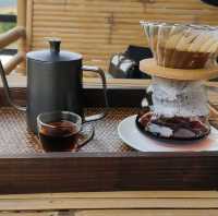 Coffee De Hitak คาเฟ่มินิมอลบนไฮตากภูเรือ