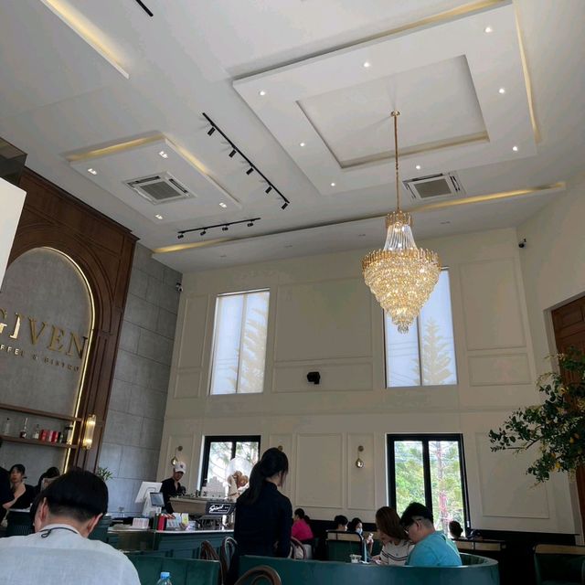 GIVEN COFFEE& BISTRO