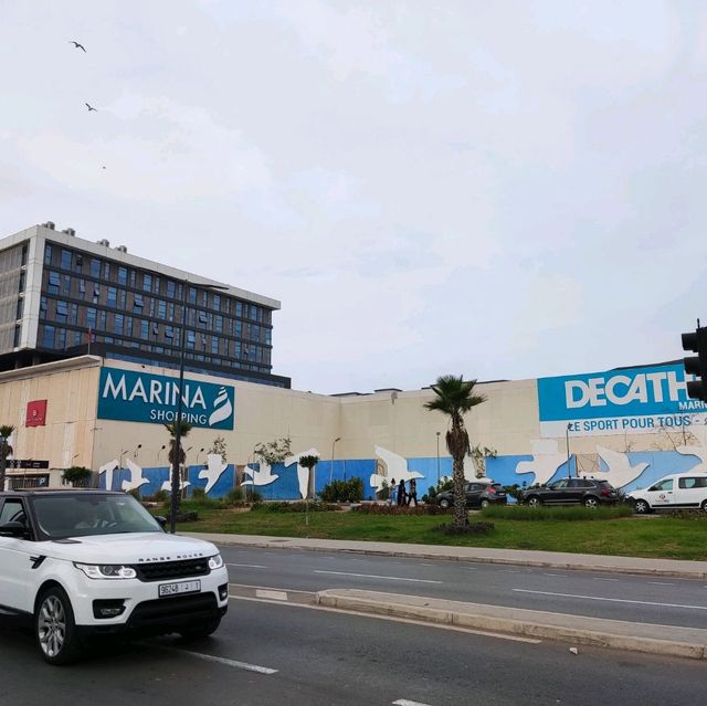 Marina Shopping Centre and the Bay