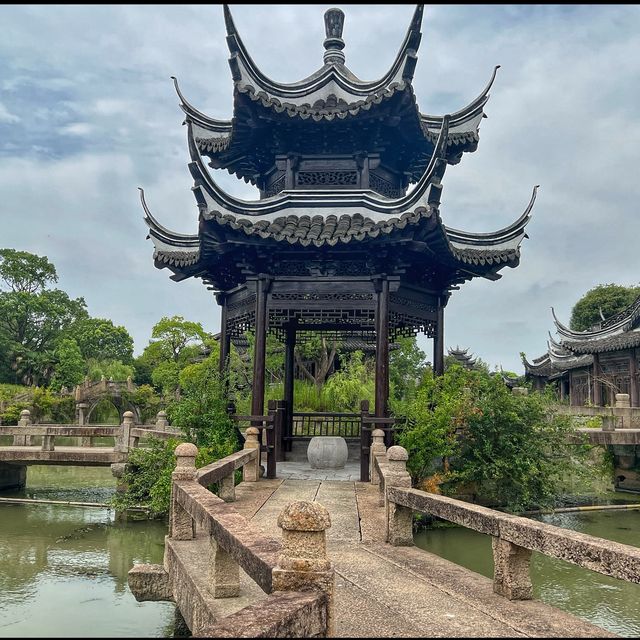 The benefit Bridge at Hanxiang Water Garden The benefit Bridge at Hanxiang Water Garden