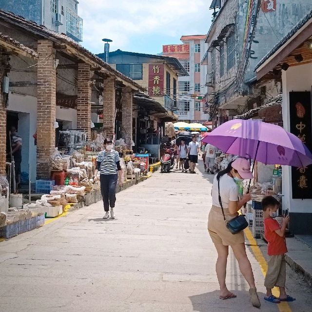 Xitou Stone Alley