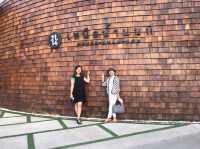 ร้านอาหารริมน้ำพระนั่งเกล้า