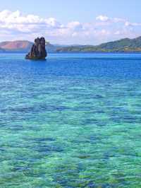 The most beautiful sea-to-lake in the Philippines, comparable to the Maldives in beauty.