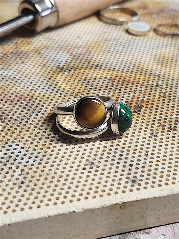 Silver Bezel Set Rings with Kayla Staigvil | Contemporary Craft - Raphael Building