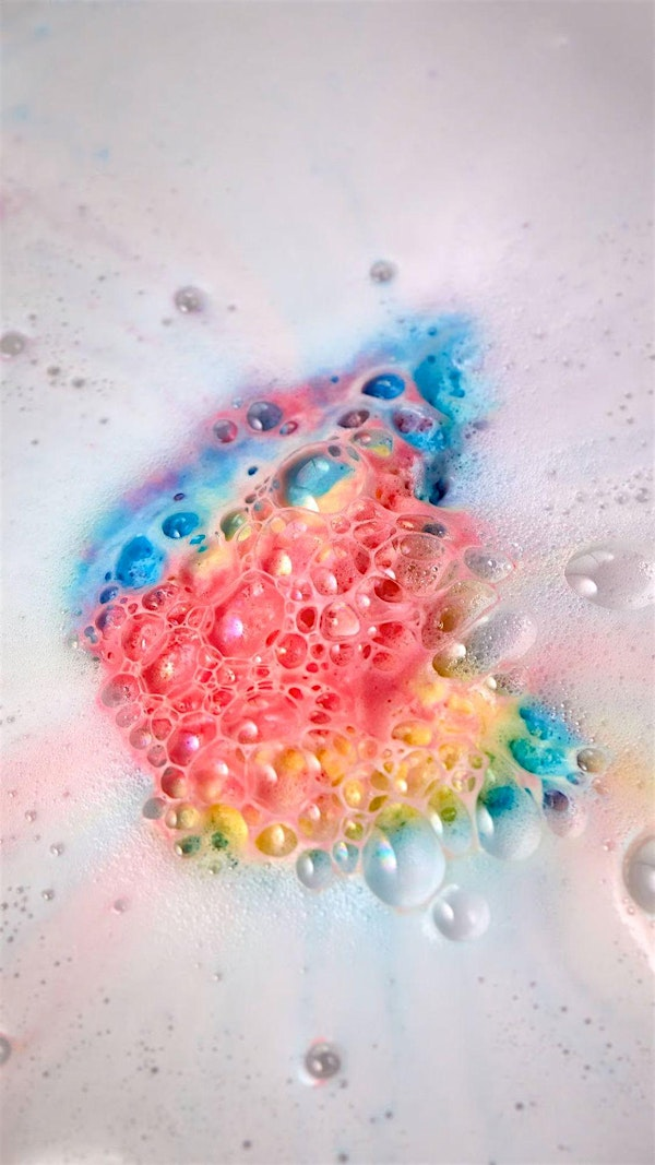 Lush Meadowhall- Lunas Butterfly Bath bomb Making | Lush Cosmetics Meadowhall