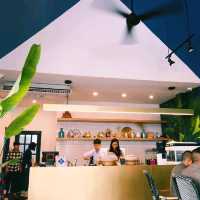 อู่ข้าว - U-Khao Restaurant & Cafe
