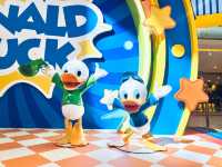 Donald Duck 期間限定店登陸荃灣