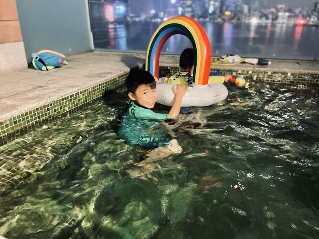 私人海景 jacuzzi, 玩水放題！
