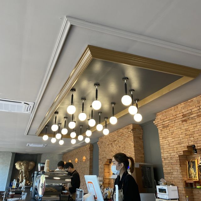 Hassadin cafe หน้าพระธาตุนคร