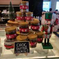 cake shop @ Holiday Inn JBCC