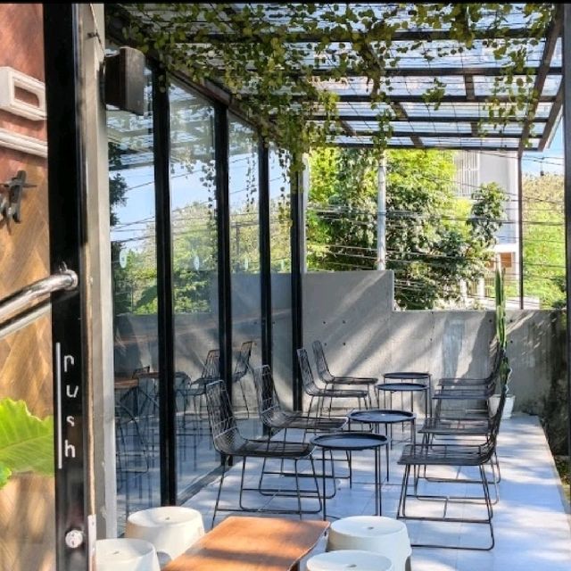 Moment Coffee & Space