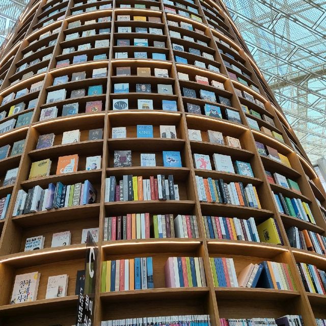 코엑스 별마당도서관에서 독서 데이트하기