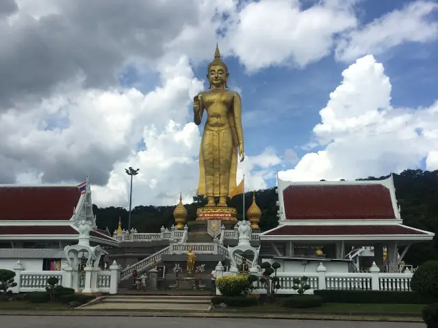 Golden Buddha in hat yai 