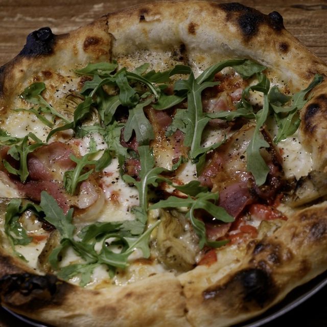 隱於豪宅區的歐式小木屋 隱於豪宅區的歐式小木屋