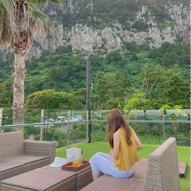 바다와 산 중에 고르기 힘들면 “제주도”로~