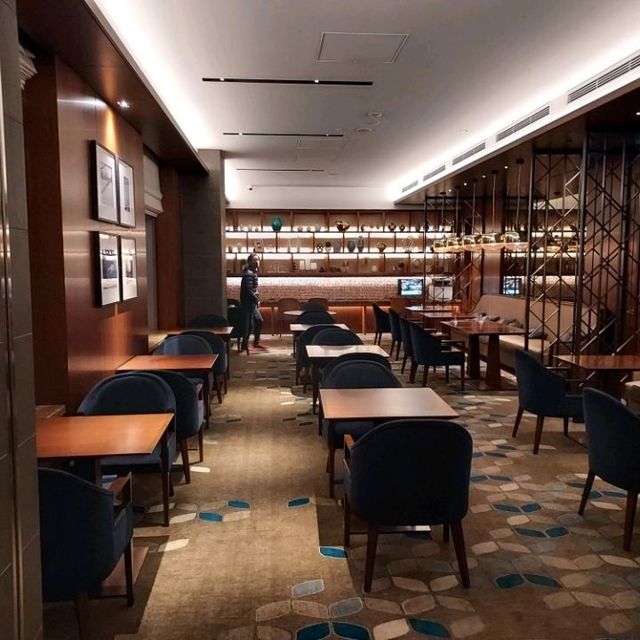 26th floor club lounge at Yokohama