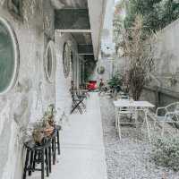 LA BUANA COFFEE BAR,MAKASSAR