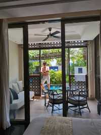 Suite Oceanfront view Plunge pool @St Regis 