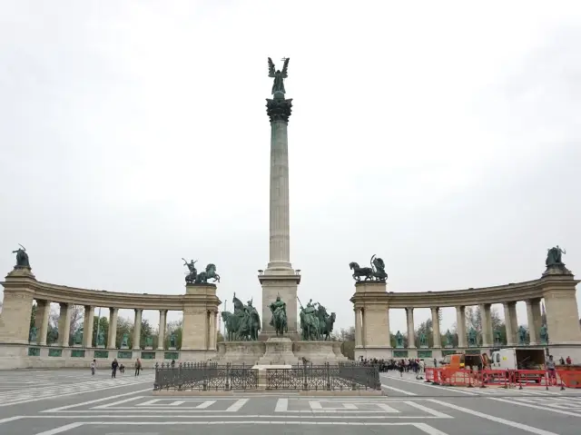 Budapest Heroes’ Square 