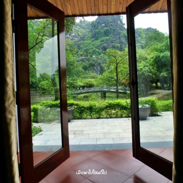 Mua Cave Ecolodge (Hang Mua Mountain)