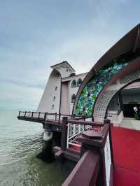 Melaka Straits Mosque 🕌✨