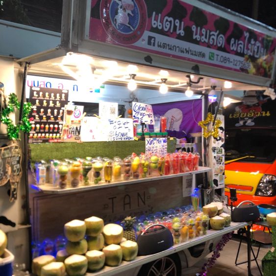 ตลาด G town hing hoi market