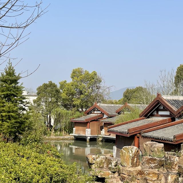 Beautiful Chaohu, just 20 minutes from Hefei!