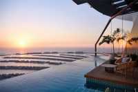 Dubai Palm Tower AURA SKYPOOL Resort Hotel Design Appreciation