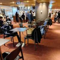 伊丹空港　ラグジュアリーなカフェとセレクトショップ