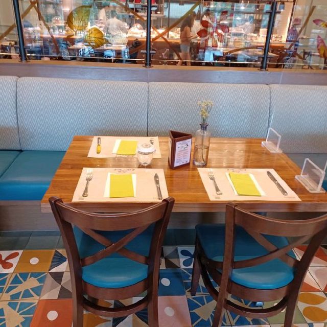 迪士尼探索家酒店夏至 Staycation