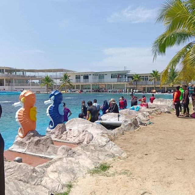 Taman tema Perdana Quay Eco Marine Park  