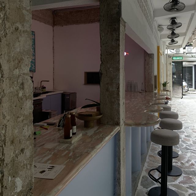 The truly hidden cafe