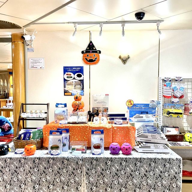 ハロウィン仕様のシンフォニーショップ