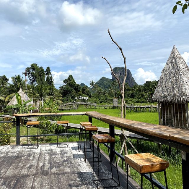 คาเฟ่ ทุ่งนา @บิ้งนา คาเฟ่ 