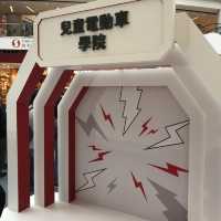 Tesla電車展 大小朋友都岩