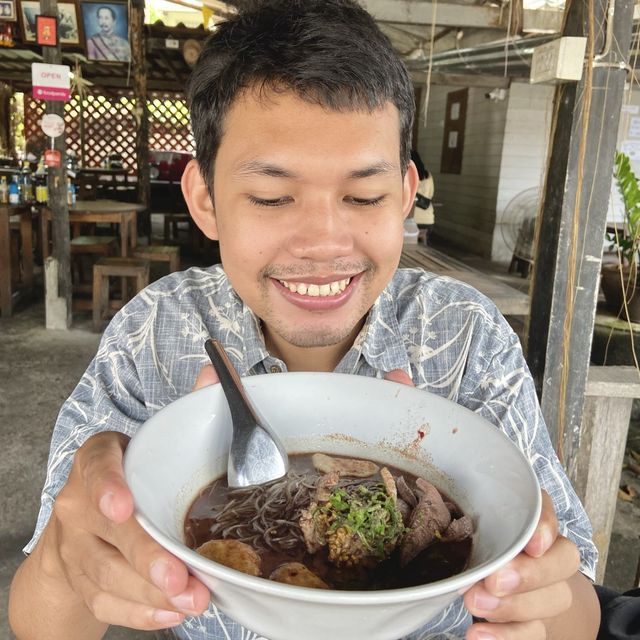 ก๋วยเตี๋ยวเรืออัมพวา @ภูเก็ต