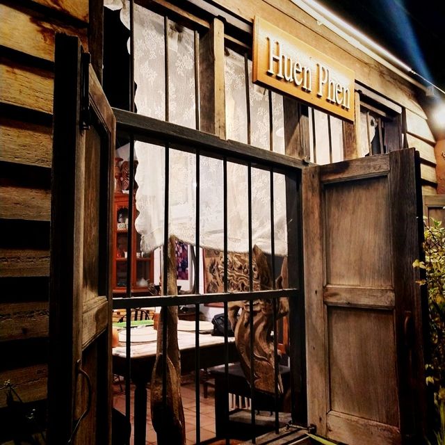 อาหารเหนือต้องมาเยือน...เฮือนเพ็ญ
