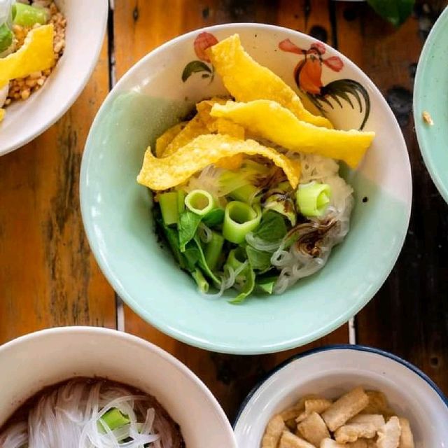 กากเจียวก๋วยเตี๋ยวเรือ - ขอนแก่น 🍜