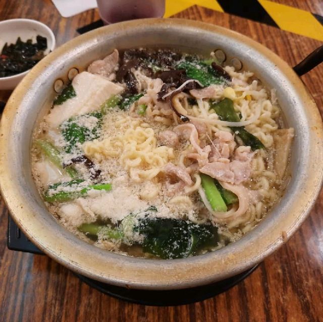 【新北】新莊美食-金大韓國豆腐鍋專門店