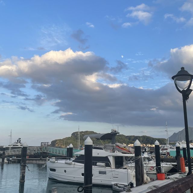 到八斗子不吃海鮮沒關係，到海邊吹吹海風也可以