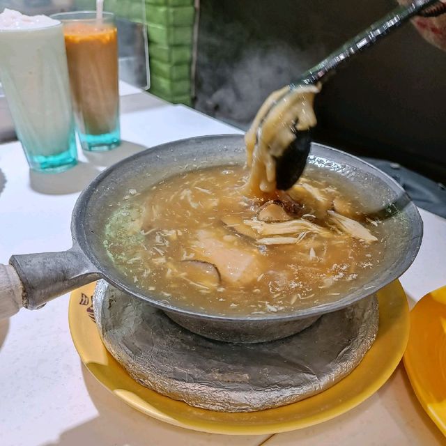 九龍城正宗泰式料理😉