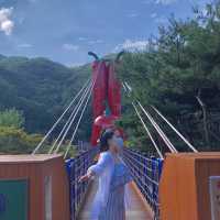 청양 천장호출렁다리 :: 세상에서 가장 큰 고추 구기차가 있는 다리 !