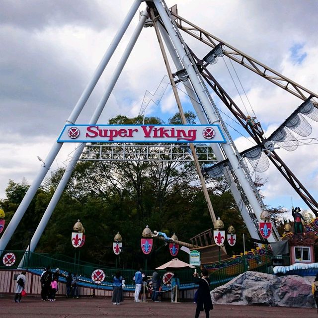恐竜🦖と遊園地🎠🎡🎢